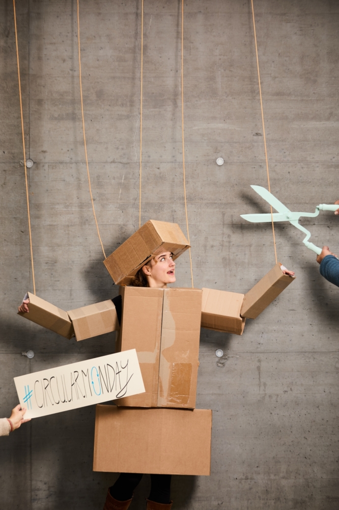 2025 1028 IMG 1860 RupertPessl scaled e1763997113805 ircular Monday este noul chic: ascensiunea „generației circulare” și revoluția globală a modei vintage